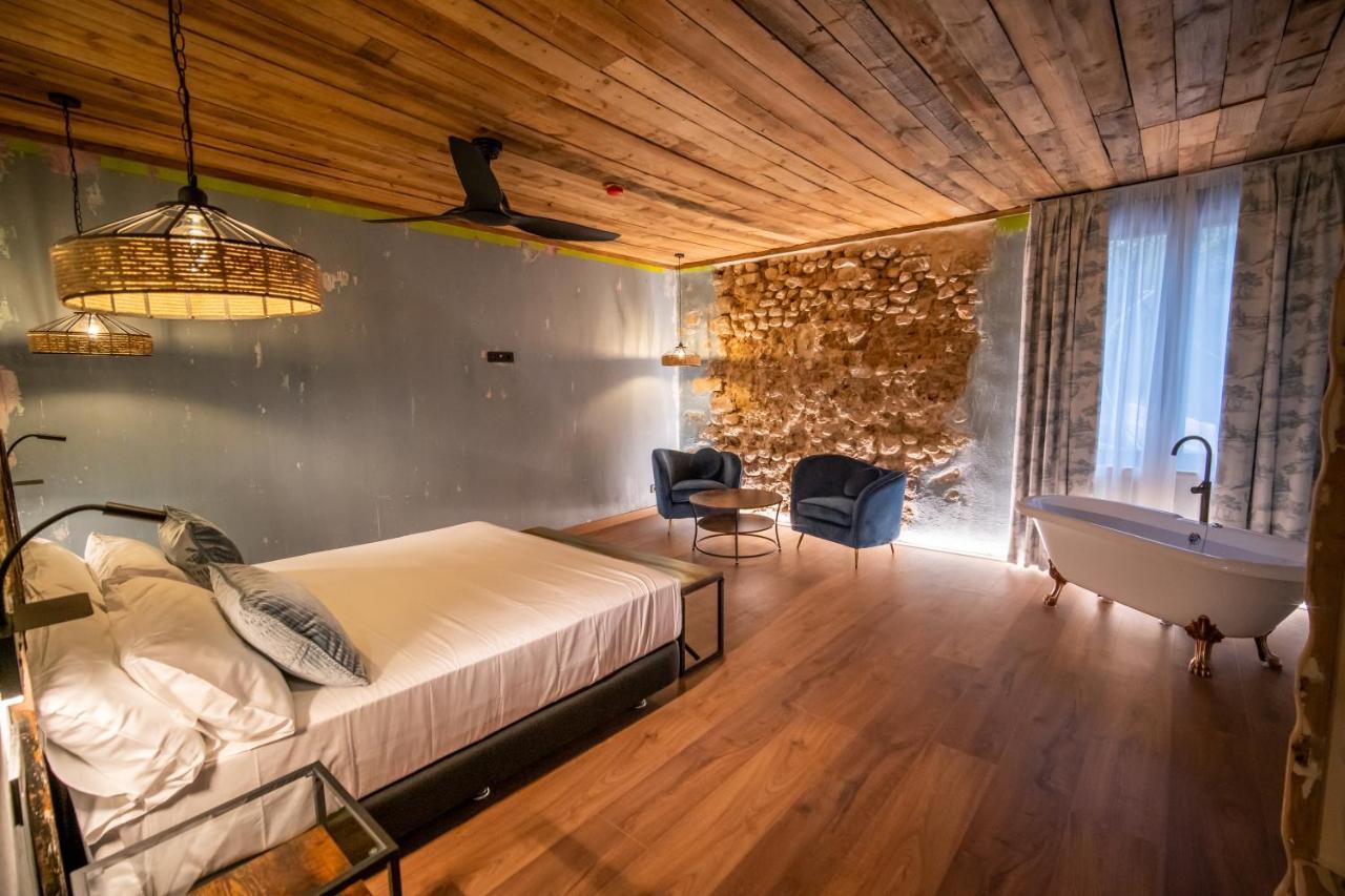 Hotel Somnifabrik Valderrobres Buitenkant foto